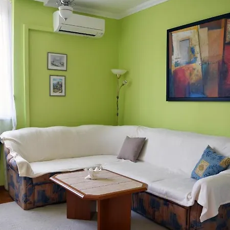 Hotel apartamentowy Aniko Apartman *